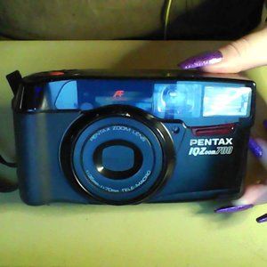 Pentax IQZoom700 Camera